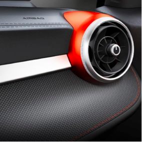 今天，我们的讨论和颜值有关，特别高的那种