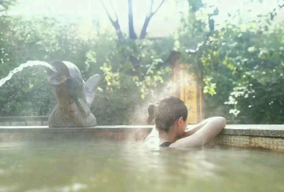 温泉沉浸式泡温泉,有一种享受叫流连忘返