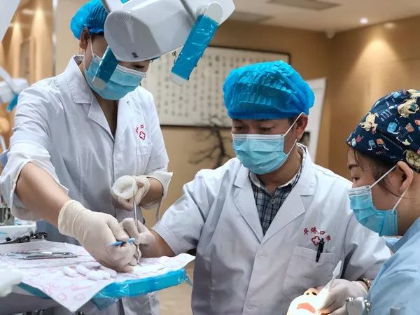 袁林天儿童口腔医院,袁林天儿童口腔医院视频