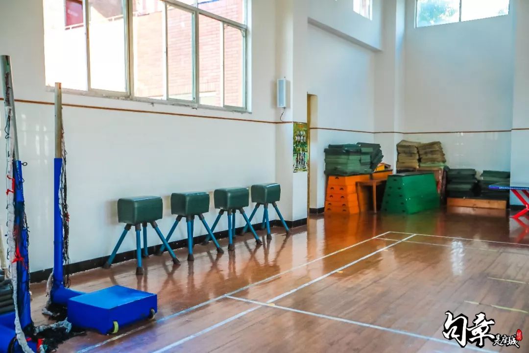 东横街老店的最后一天，我回到了中城小学