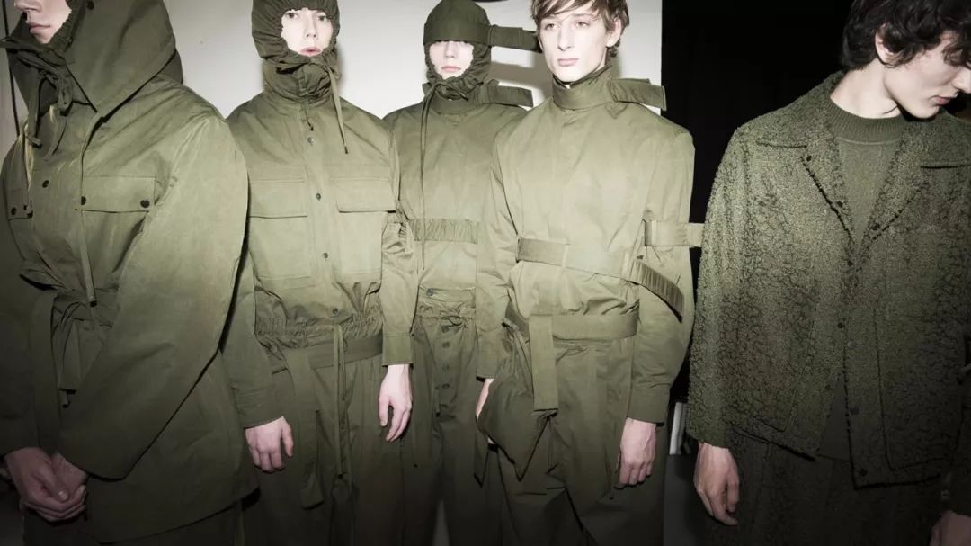 时尚前卫工作服,时尚工作服