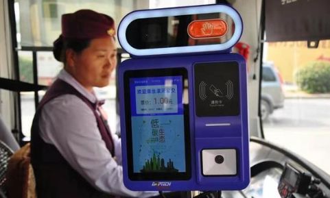 河南郑州出现持续强降雨天气新闻,河南将迎大风降温降雨郑州怎么样