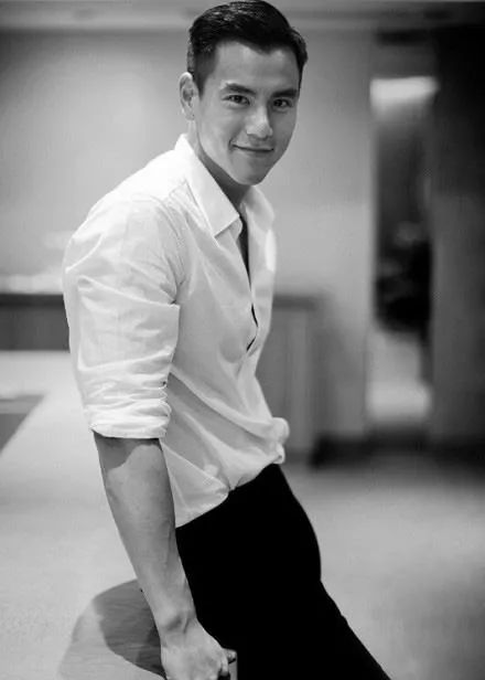 懒癌患者的福音！不怕脏，不会皱的黑科技衬衫，简约又时尚