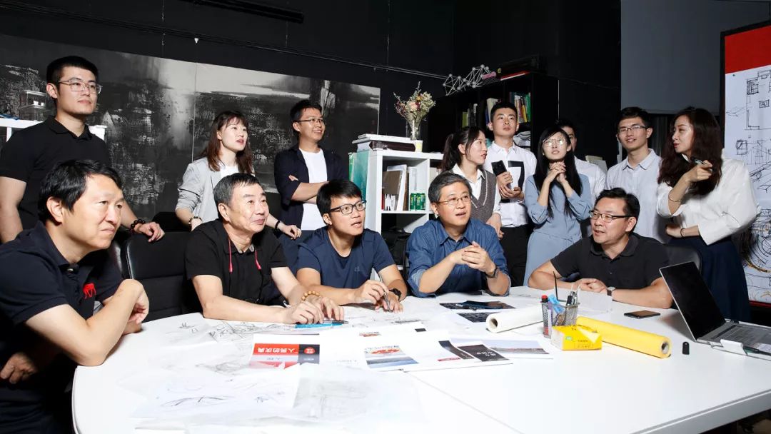 被张艺谋表扬的大学究竟有多牛,北京硬核大学黑科技