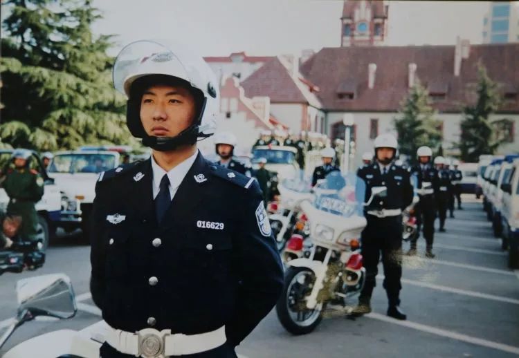 昔日吹口哨，今朝智能眼——看青岛政法工作70年巨变（公安篇）