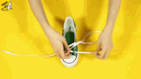 衣柜里系根鞋带，空间竟然大了一倍，太厉害了