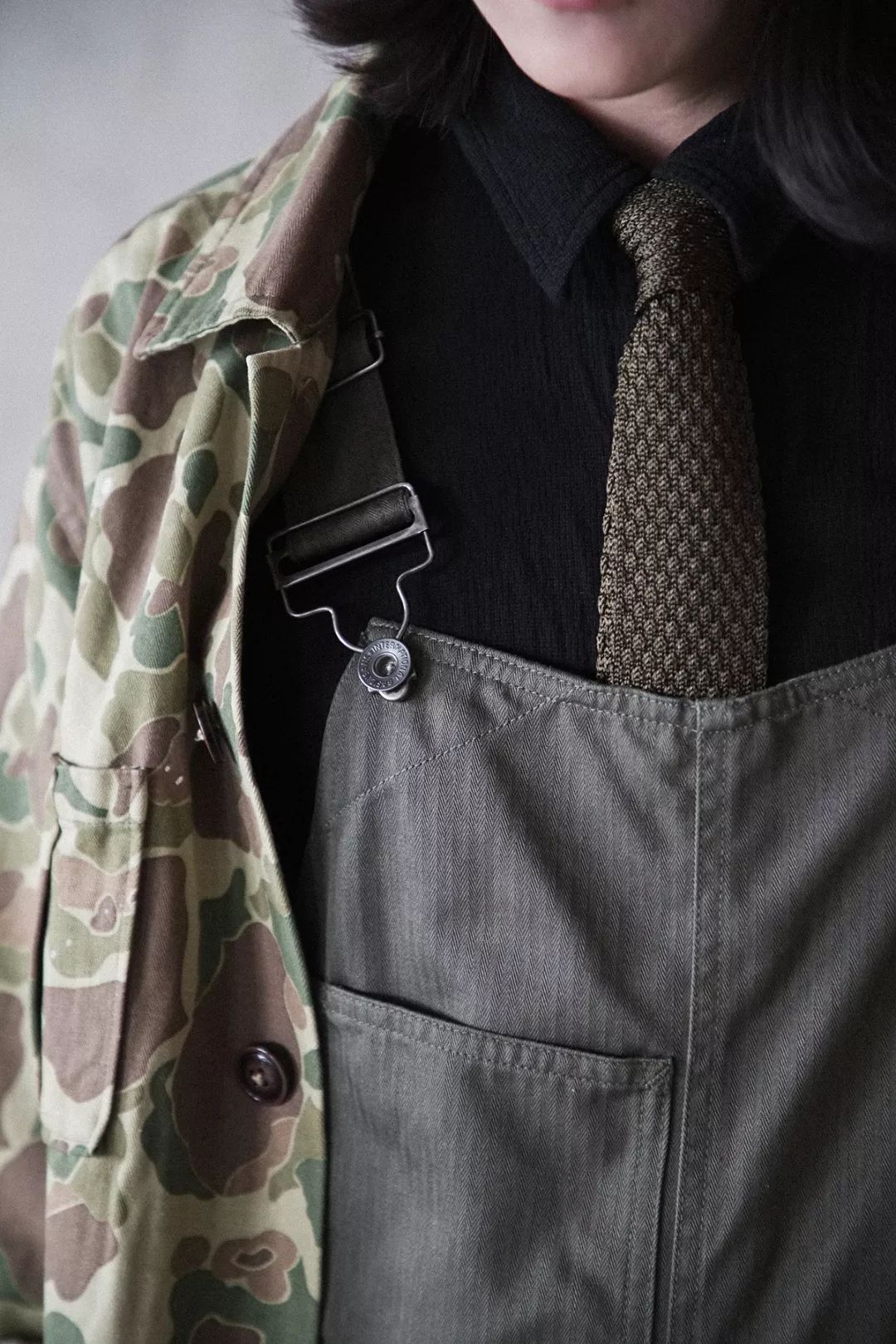 推荐女生穿的背带裤,敢穿背带裤的女孩