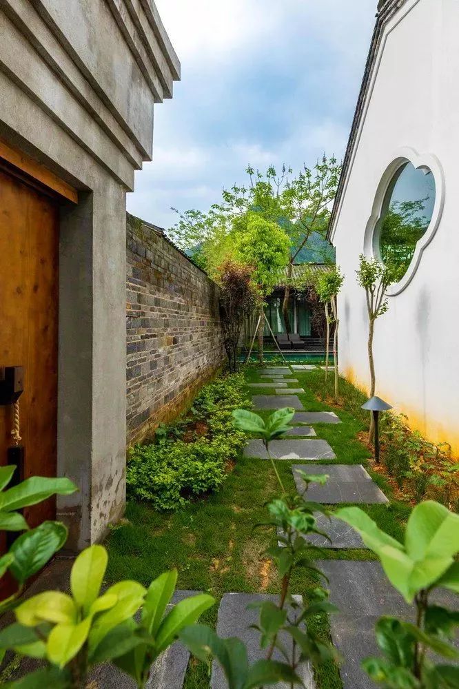 国庆在阳朔度过了不输巴厘岛的假期,全因这家藏在秘境山水里的宝藏酒店