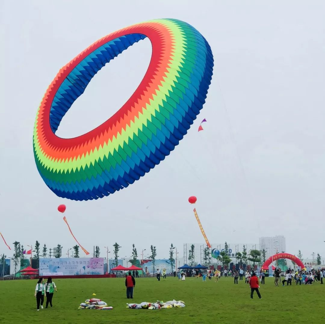 上海风筝大赛,松江举办大型比赛