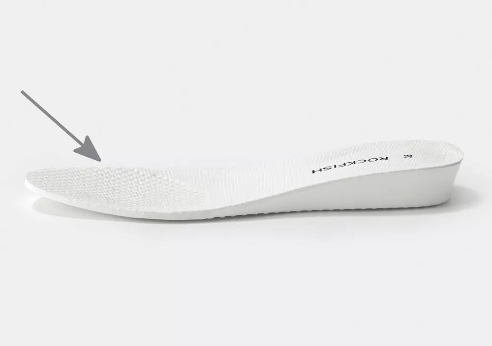 黑色高帮小众原创运动帆布鞋,英伦风低帮帆布鞋推荐