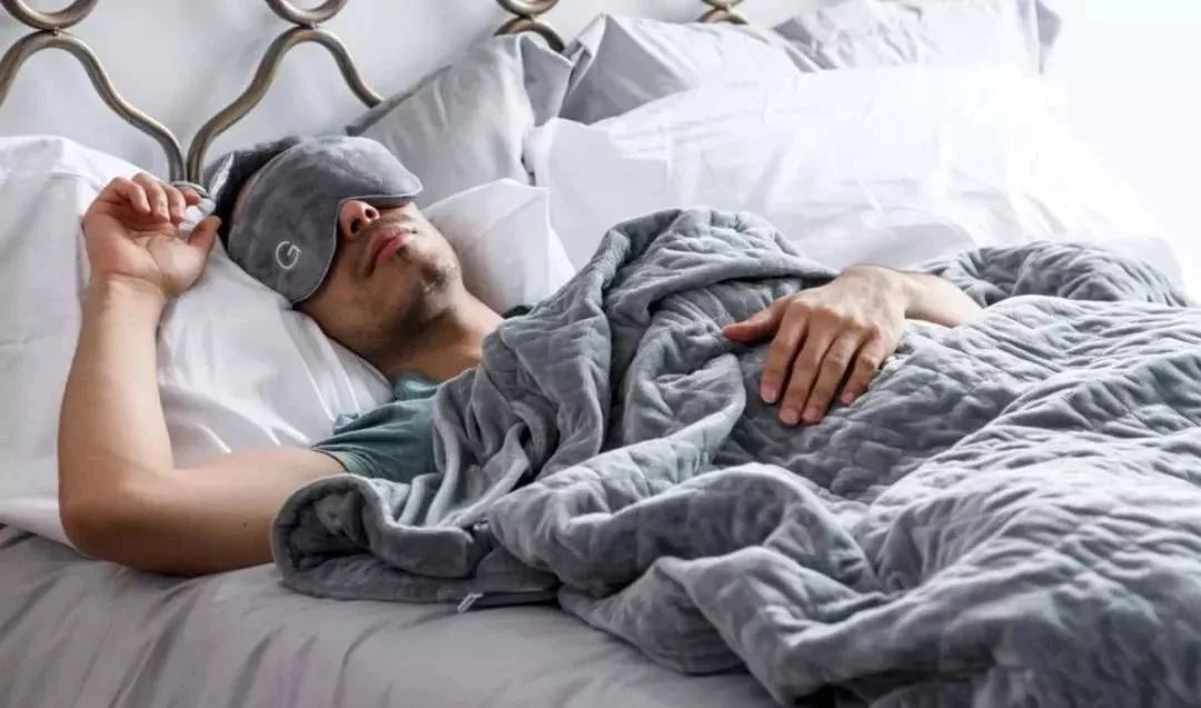 安睡魔毯!失眠的人盖它都睡着了,太神奇了