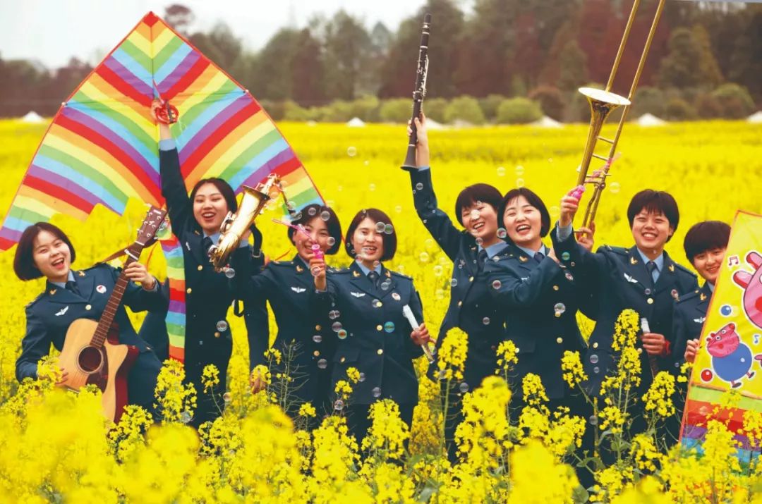 女军人漂亮的照片,女军人的美