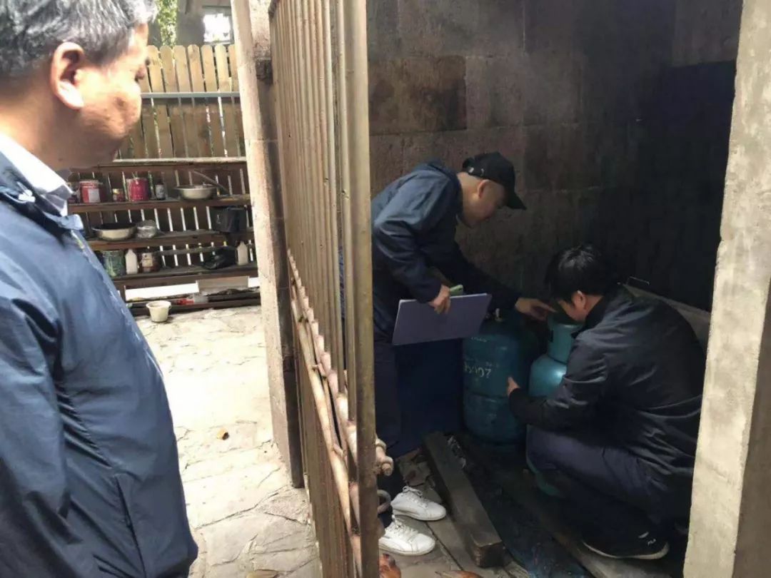 安全安全歌曲完整版,安全安全谁唱的