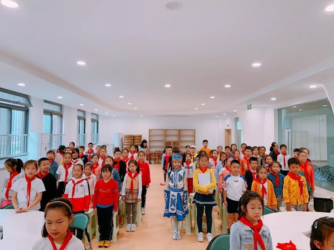 红领巾心向党少先队献词大赛,红领巾心向党争做新时代的好队员