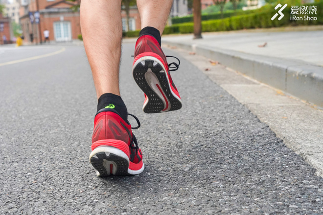 asicsjog1002测评,asics亚瑟士gel-quantum360