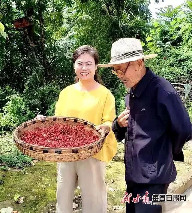 【巾帼风采】昔日农家妹今日电商扶贫先锋