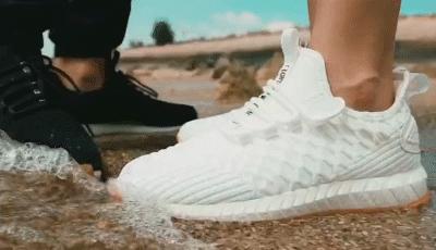 这双运动鞋竟然防水！暴雨大雪都不湿，还巨暖和