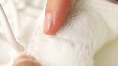 这双运动鞋竟然防水！暴雨大雪都不湿，还巨暖和