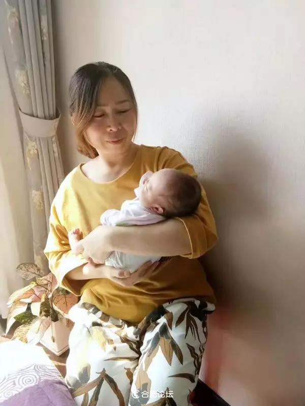 最美皖嫂人系列之月嫂梁辉：做月嫂我很自豪也很快乐