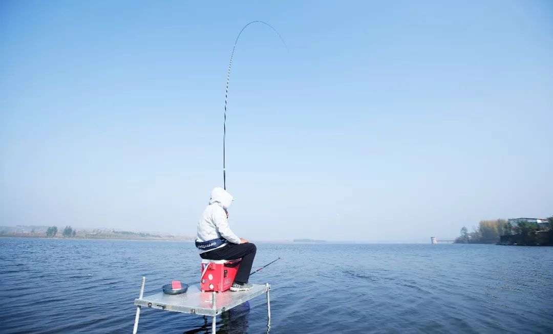 钓竿调性和硬度对照表,浅谈鱼竿到底该如何选择
