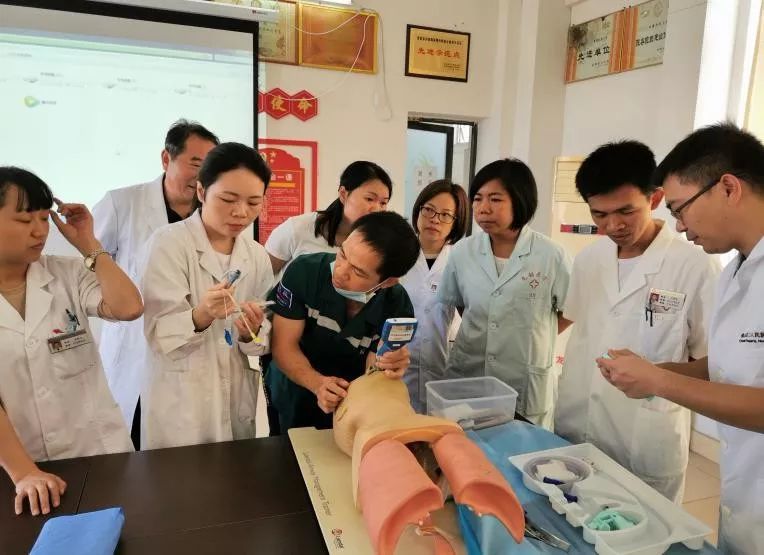 送教下乡主题党日活动,主题教育开展送理论下乡活动