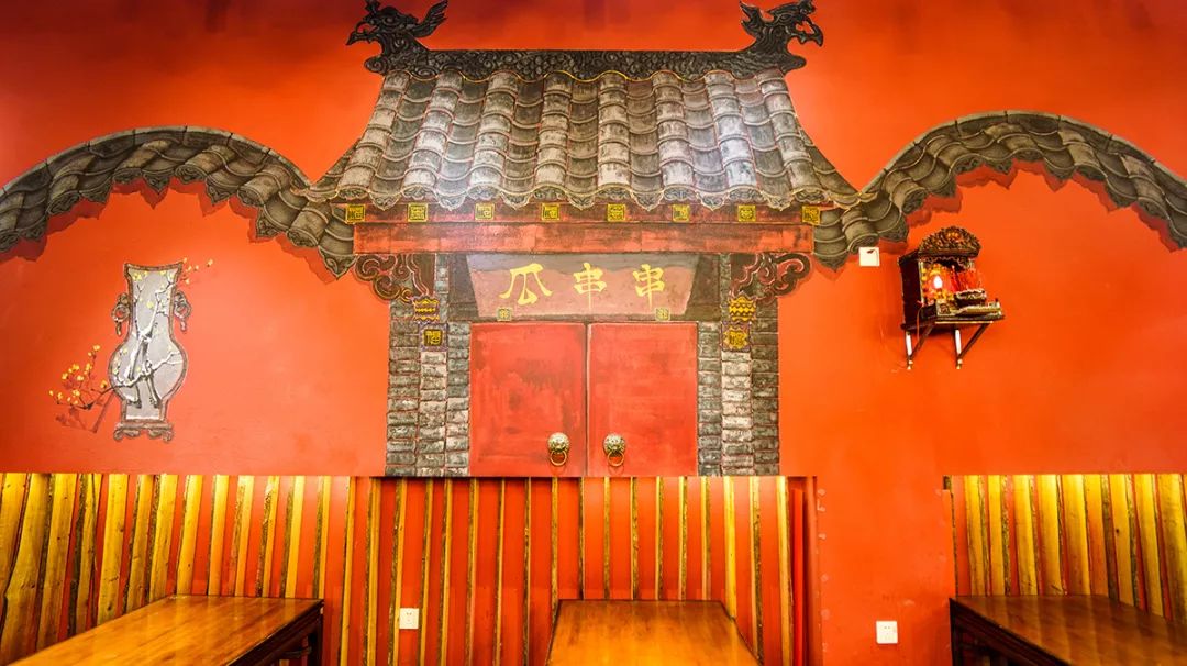 瓜串串鼓楼街,排队排到大街上