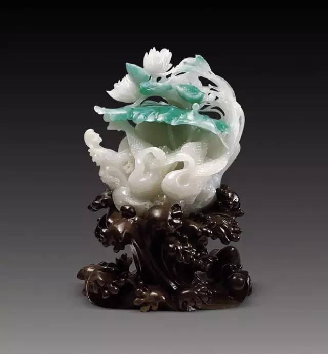 美玉“开花”,艳而不俗