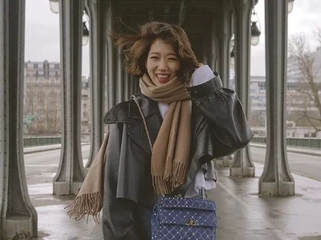 一降温就得买衣服,一降温就想买件外套