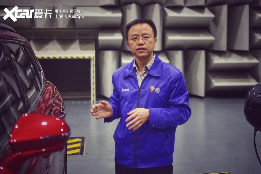 荣威rx5max女生,荣威rx5plus与荣威rx5max的区别