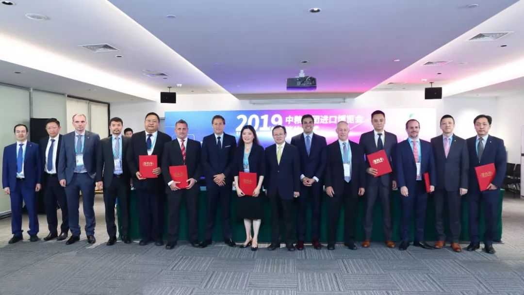 只买对的!9辆央企购物车进博会上收获满满!