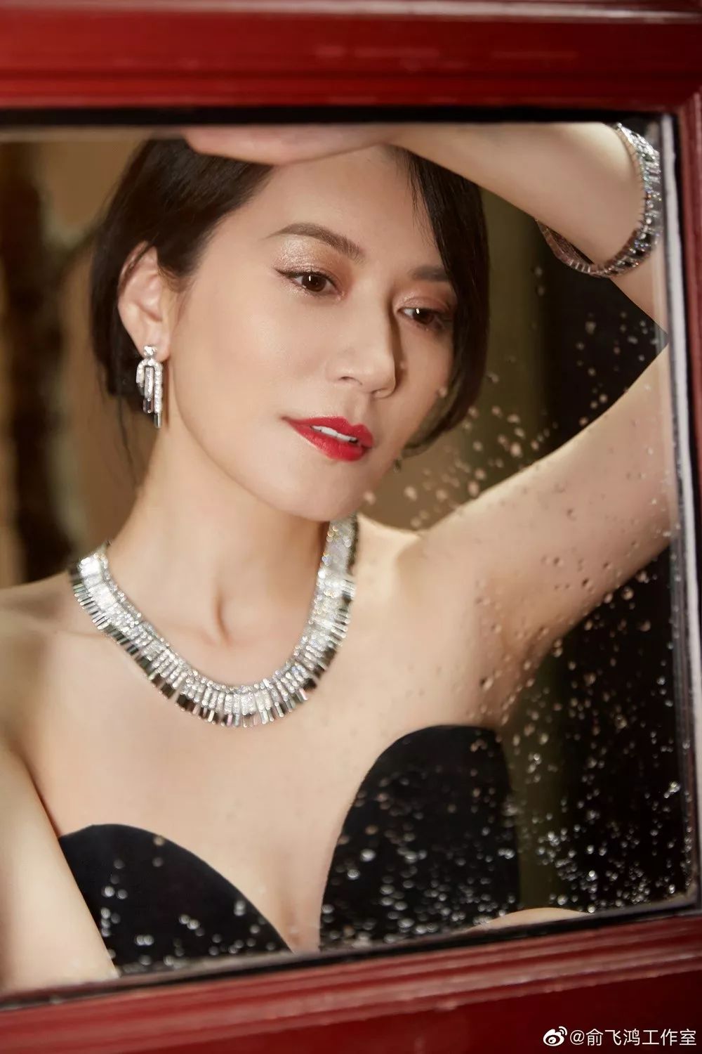 买了很多眼影却还是不会画,买了好多化妆品