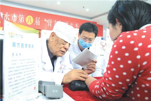 以岭医院养生膏方节,县中医医院膏方节进行时