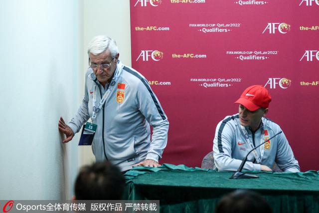 里皮继续执教国足,放弃200万年薪回意大利