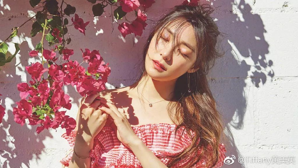 美人计|Tiffany去美国之后放飞自我，“入乡随俗”化起了欧美妆？