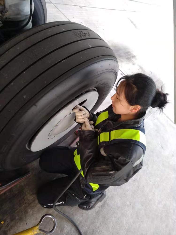 女机务员的真实生活,想做机务需要什么