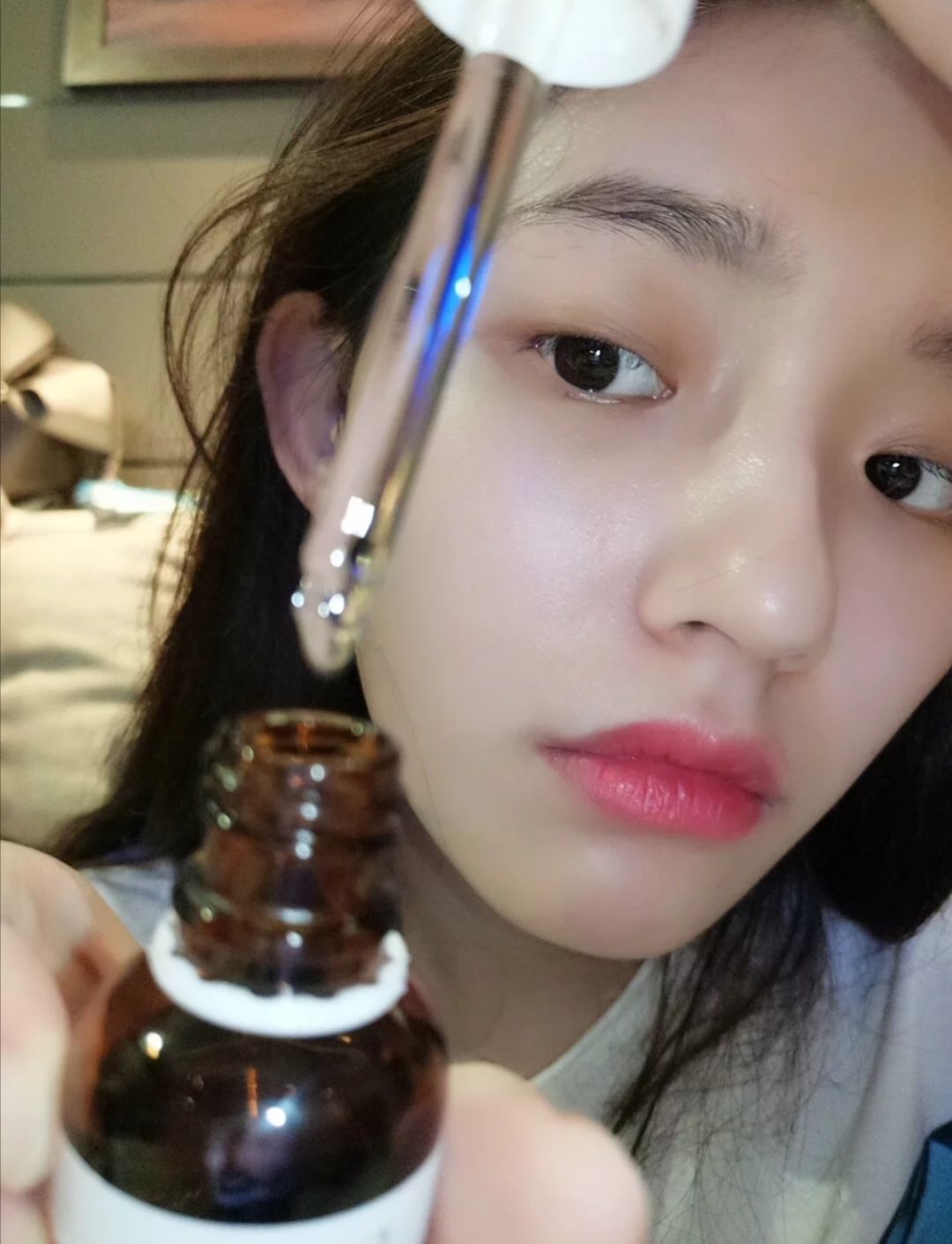 迷人计丨Jennie11岁的妹妹在“刷酸”？被闭口包围的我都不敢尝试