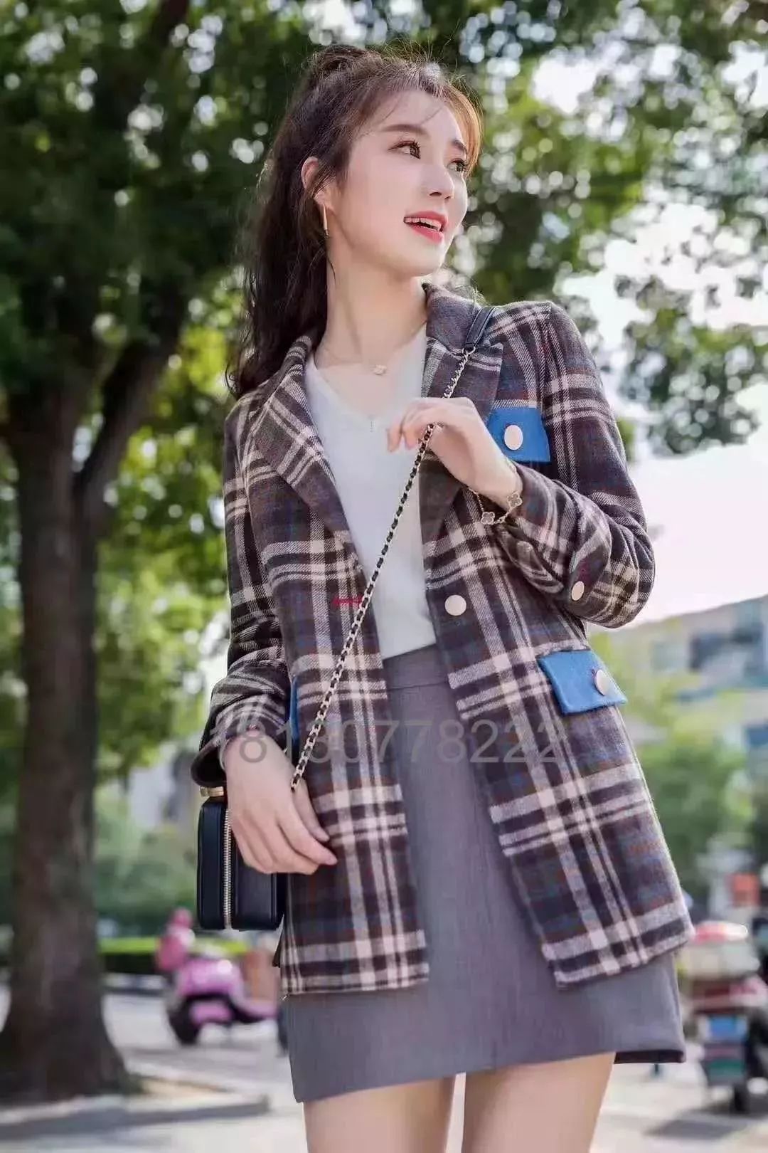 紧急通知：佛山顺德超大型羊绒大衣厂家仓库搬迁，全场50元—299元/件封顶，清仓大甩卖，限时抢购，12月7号开仓