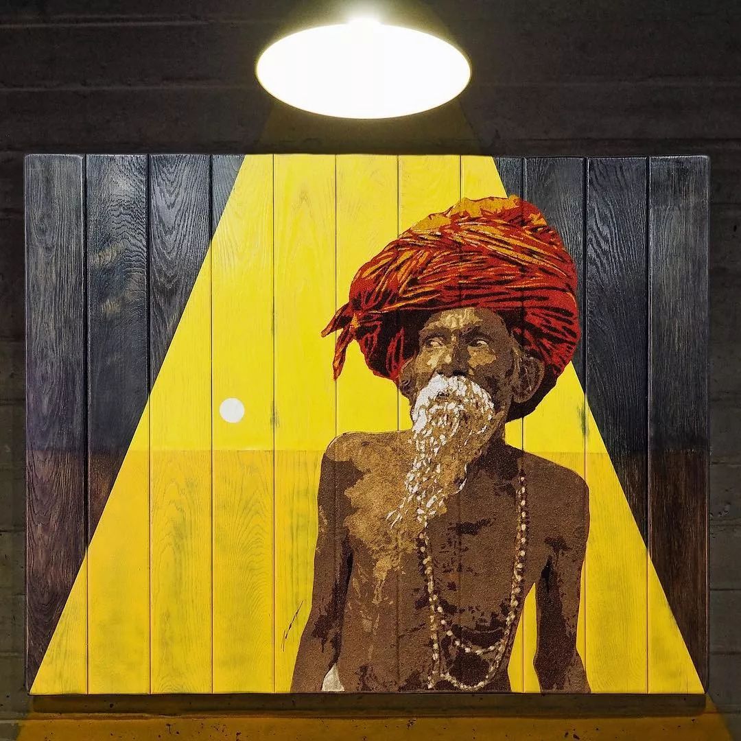 切出40000块面包丁玩拼图，无聊吃货的最高境界？