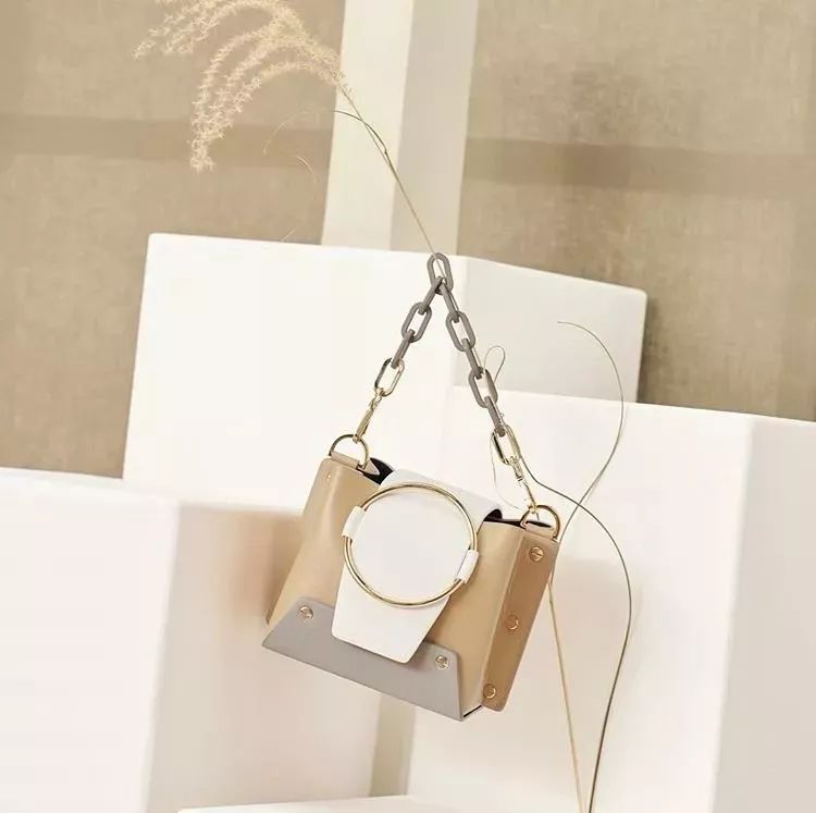 英国平价小众包,去国外必买的几款小众包