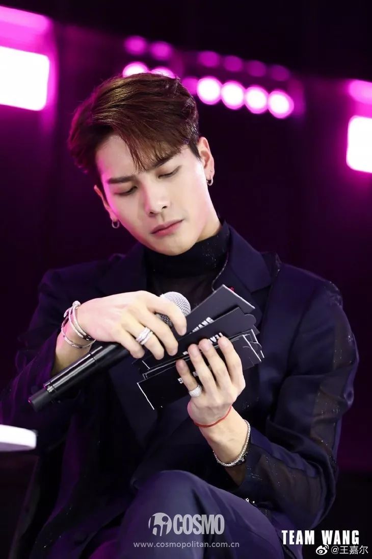 女人买珠宝是最聪明的,25岁女生买珠宝买什么