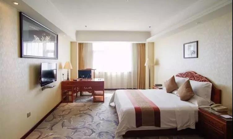 酒店里床尾那个布是什么啊,酒店床尾放块布是什么意思