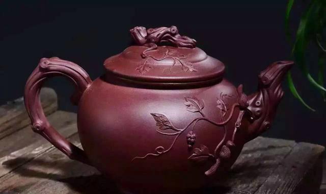 泡绿茶先放茶叶还是先倒水,绿茶冲泡是先放茶叶还是先倒水