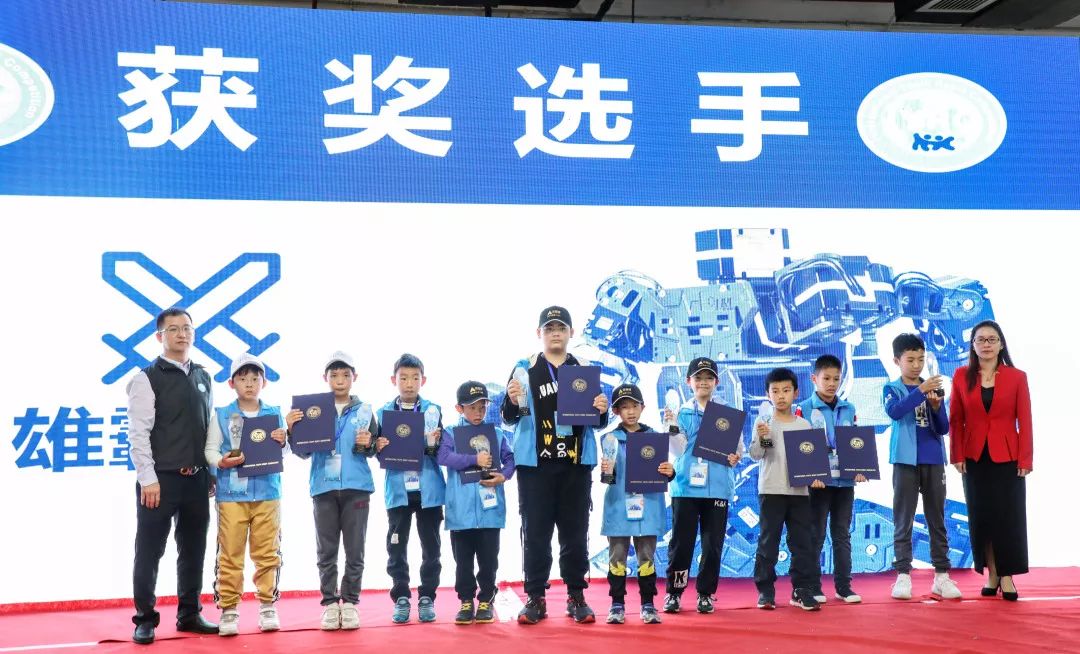 当传统文化遇上现代科技的素材,当传统文化遇上科技