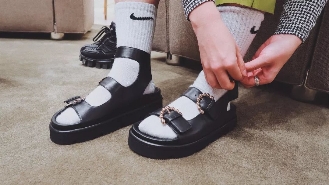 閫涘疄浣撳簵濂藉鏂囨,閫沷utlets