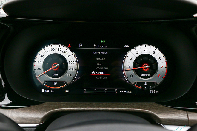 起亚k5凯酷1.5t试驾视频,颜值和品质并存的起亚k5