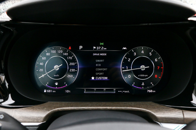 起亚k5凯酷1.5t试驾视频,颜值和品质并存的起亚k5