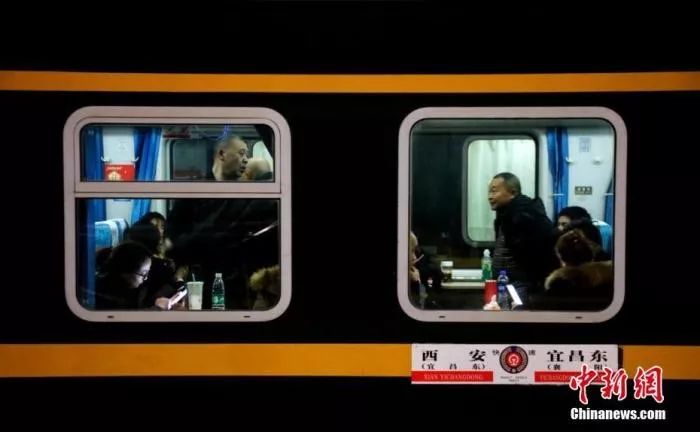 除夕当天火车票明起开抢！这份抢票指南请查收→