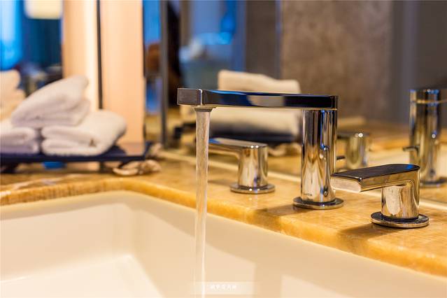 三亚旅行住哪个湾比较好,三亚旅行攻略酒店推荐