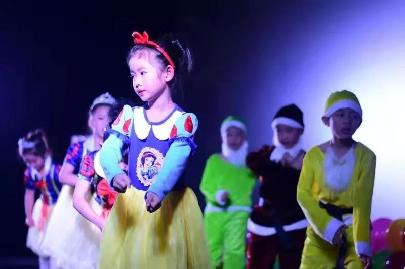 首届英语口语秀,2007新希望英语大赛