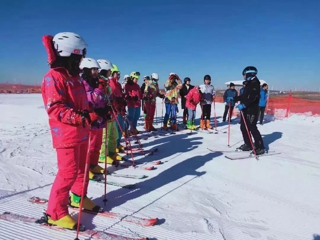 冬季天路旅游攻略大全一日游,秋季游草原天路的最美线路
